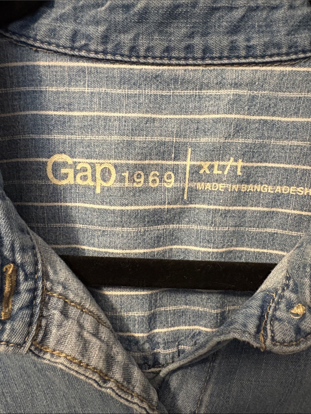 GAP Light Wash Denim Button-Up Shirt - Picture 2 of 4